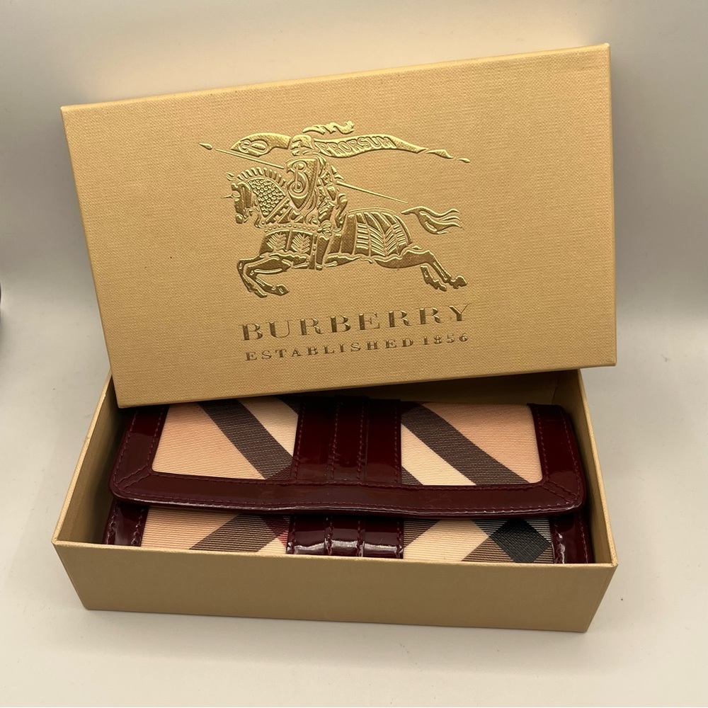 CLASSIC BURGUNDY RED BURBERRY WALLET
